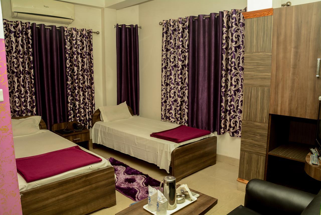 Hotel Galaxy International Koch Bihār Extérieur photo